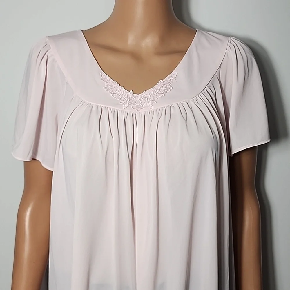Miss Elaine‎ Women's Ruched Nylon Tricot Short Sleeve Nightgown Pink Size M